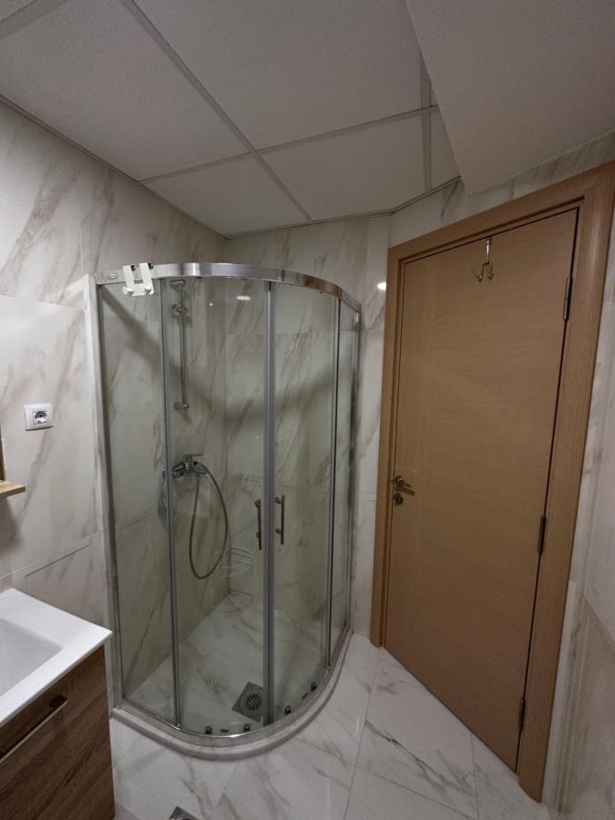 Dow Apartments - Luxury 13Th Floor, Parking Скоп'є Екстер'єр фото